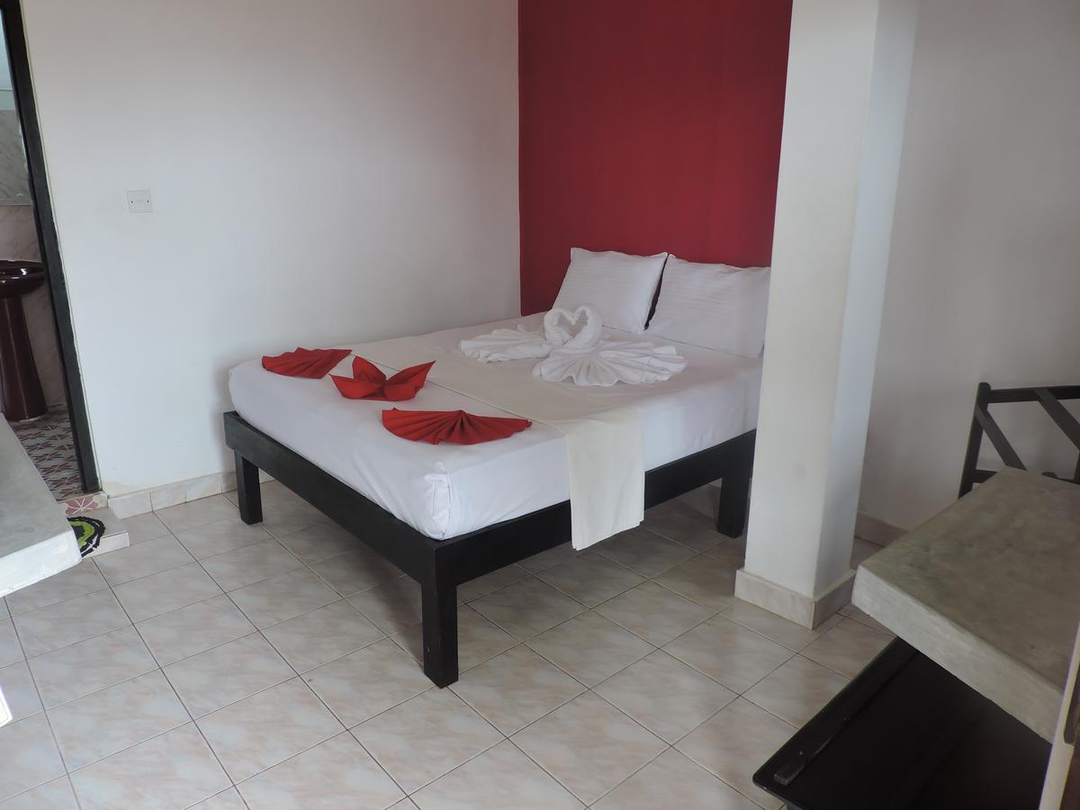Sea View Beach Hotel Nilaveli Zewnętrze zdjęcie