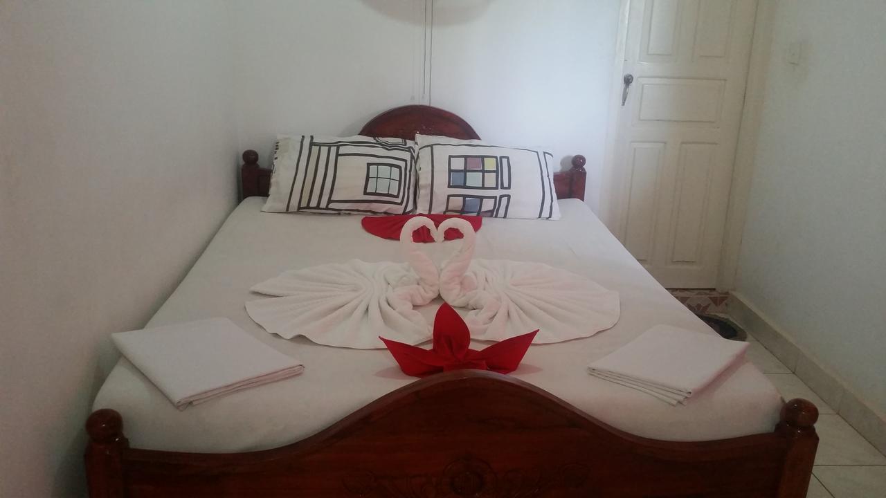 Sea View Beach Hotel Nilaveli Zewnętrze zdjęcie